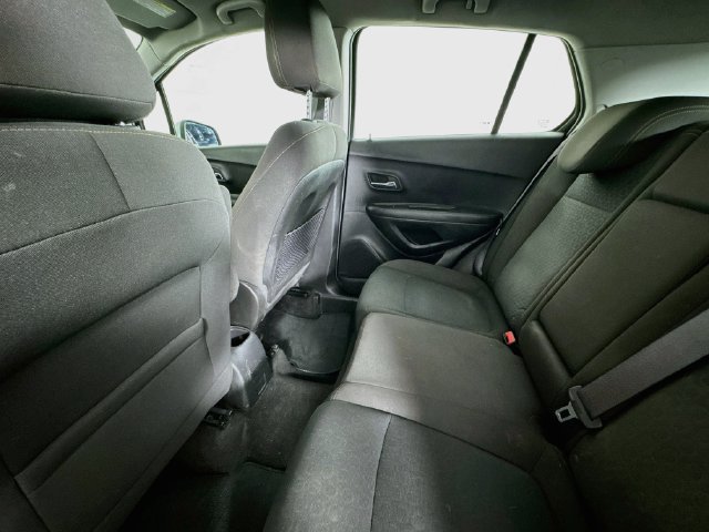 Used 2018 Chevrolet Trax LS FWD image 20