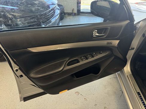 Used 2010 INFINITI G37 Journey w/ Premium Pkg image 20