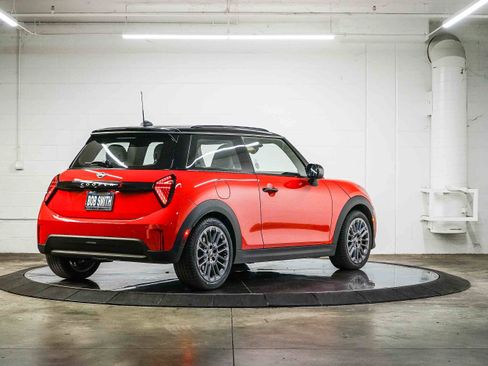Used 2026 MINI Cooper S FWD image 6