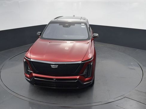 New 2026 Cadillac Vistiq Sport w/ LPO, Floor Liner Package image 44