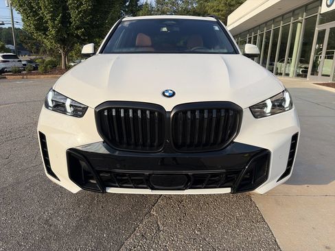 Used 2026 BMW X5 xDrive40i w/ M Sport Package AWD/4WD image 10