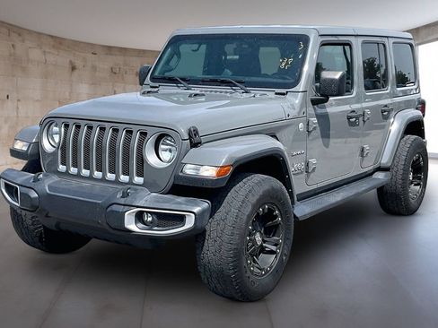 Used 2022 Jeep Wrangler Unlimited Sahara AWD/4WD image 13