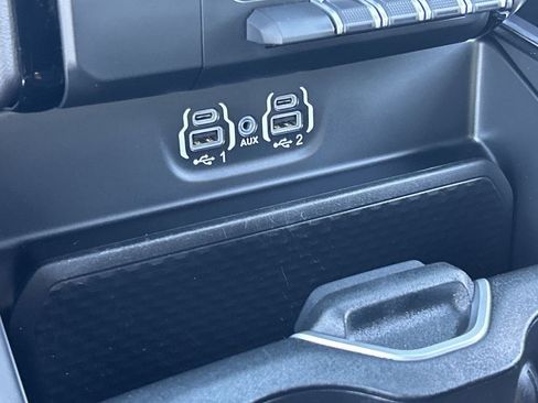 Used 2023 RAM 1500 Laramie AWD/4WD image 25
