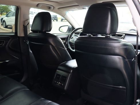 Used 2017 Toyota Avalon Limited w/ All Weather Liner Package FWD image 28