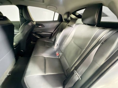Used 2024 Toyota Prius Limited FWD image 30