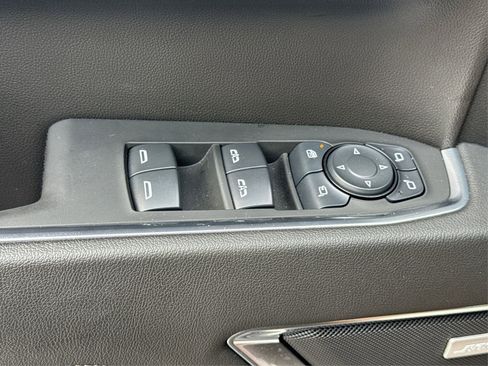 Used 2024 GMC Sierra 1500 SLT w/ SLT Premium Plus Package image 38