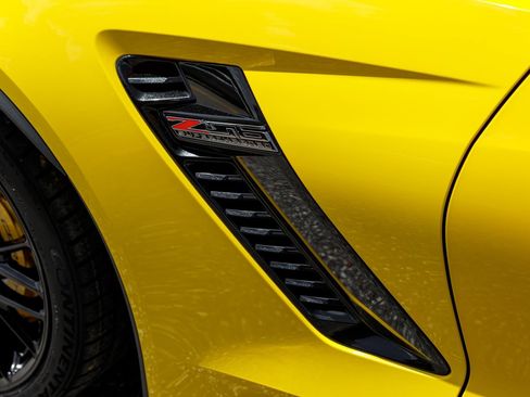 Used 2019 Chevrolet Corvette Z06 RWD image 30