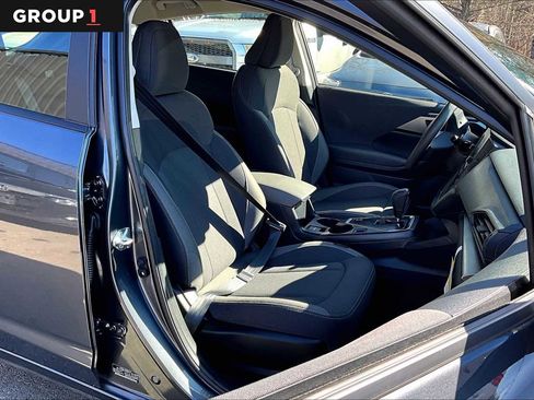Used 2025 Subaru Impreza 2.0i image 8