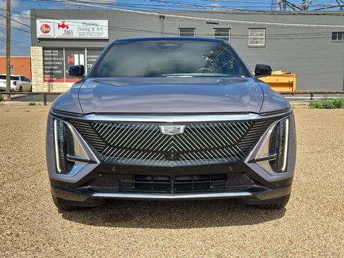 Certified 2024 Cadillac Lyriq Tech w/ Driver Assist Package AWD/4WD image 10