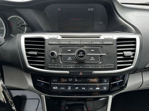 Certified 2017 Honda Accord LX image 12