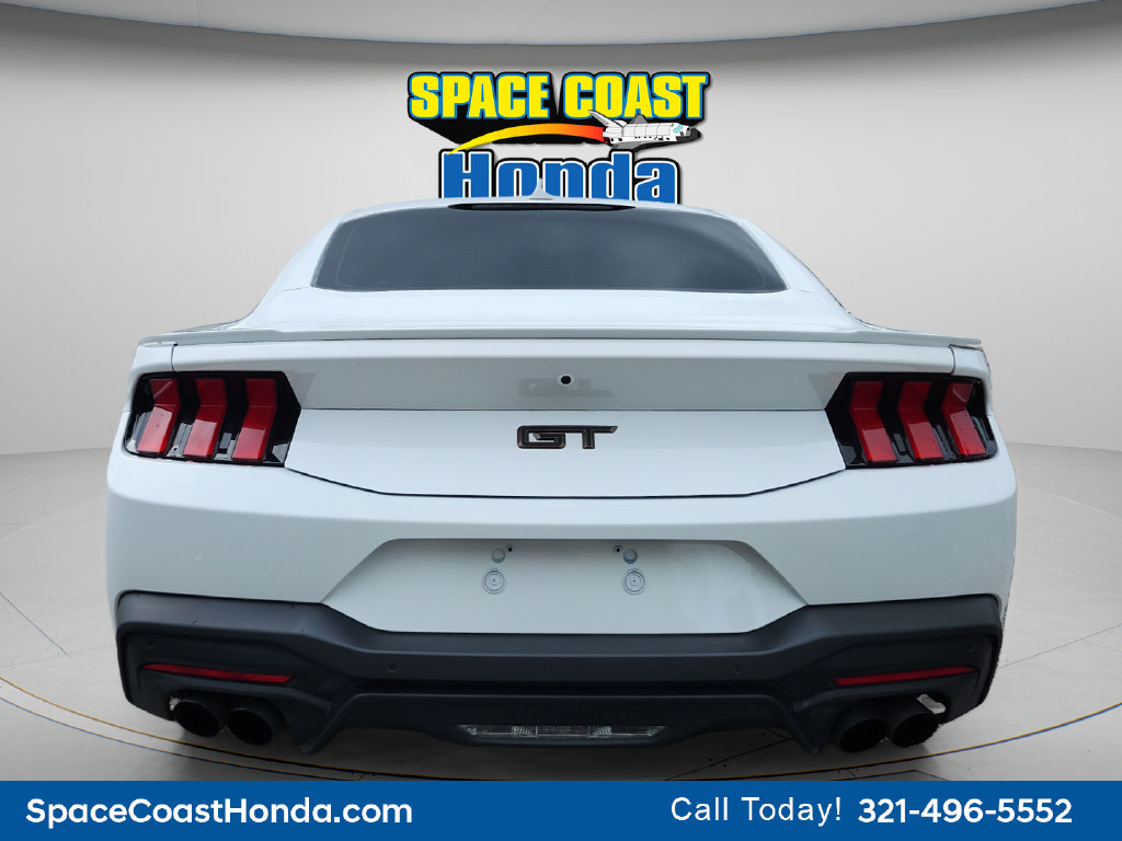 Used 2026 Ford Mustang GT Premium RWD image 5