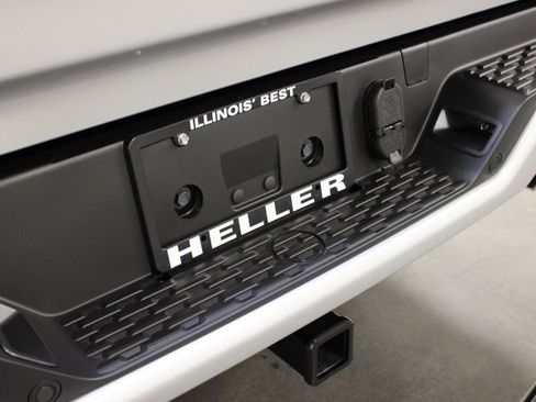 New 2026 RAM 1500 Express AWD/4WD image 11