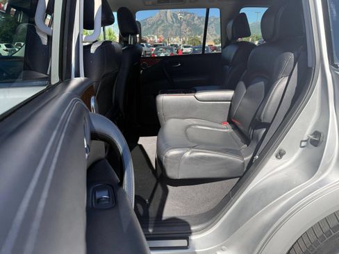 Used 2016 INFINITI QX80 4WD w/ Driver's Assistance Package image 26