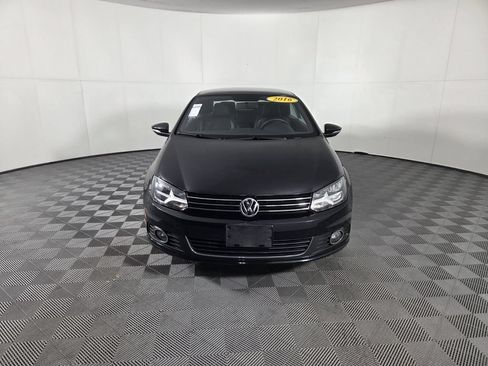 Used 2016 Volkswagen Eos Komfort FWD image 3