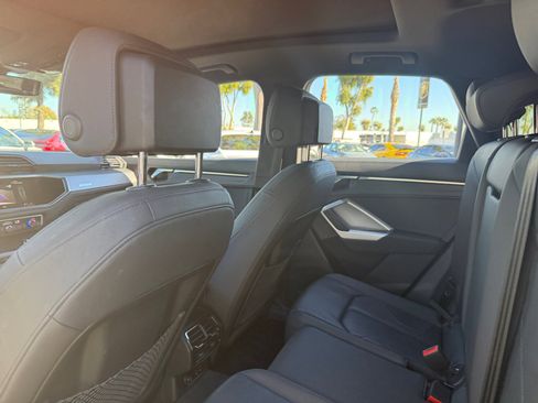 Used 2022 Audi Q3 2.0T Premium image 16