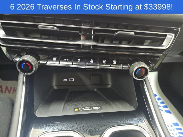 Used 2026 Chevrolet Traverse LT w/ Driver Confidence Package FWD image 10