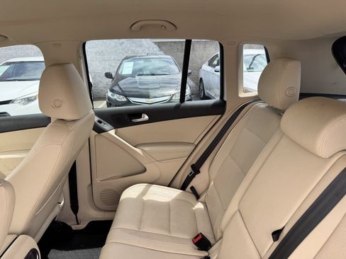 Used 2016 Volkswagen Tiguan S FWD image 29