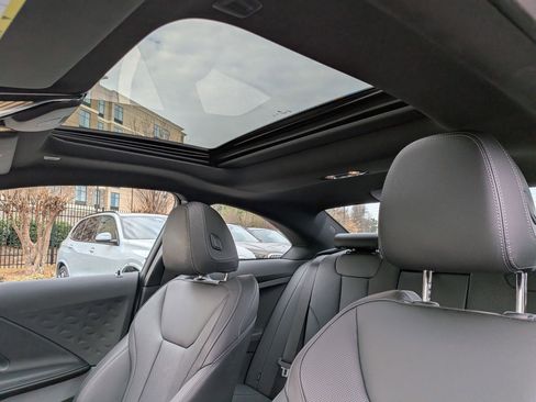 Certified 2024 BMW 230i 230i w/ Convenience Package image 16