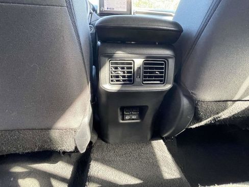 Used 2024 Toyota RAV4 XLE FWD image 13