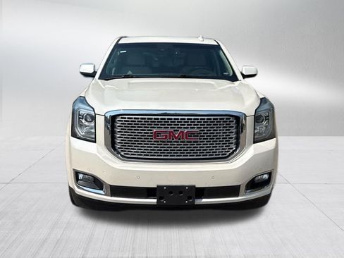 Used 2015 GMC Yukon Denali w/ Premium Package AWD/4WD image 2