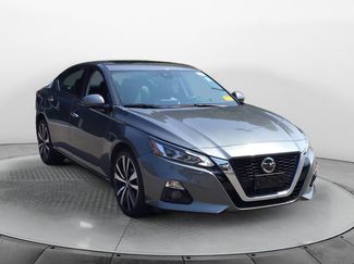 Used 2021 Nissan Altima 2.5 Platinum image 1