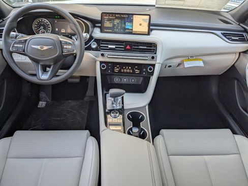 New 2025 Genesis G70 2.5T image 10