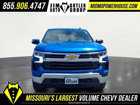 Used 2022 Chevrolet Silverado 1500 LT AWD/4WD image 23