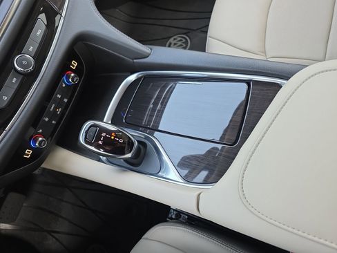 Used 2021 Buick Enclave Essence w/ Sound and Sites Package image 26