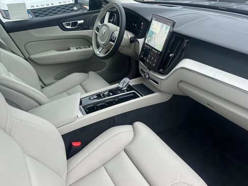 New 2026 Volvo XC60 B5 Ultra w/ Protection Package Premier AWD/4WD image 16
