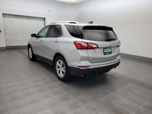 Used 2020 Chevrolet Equinox LT FWD image 5
