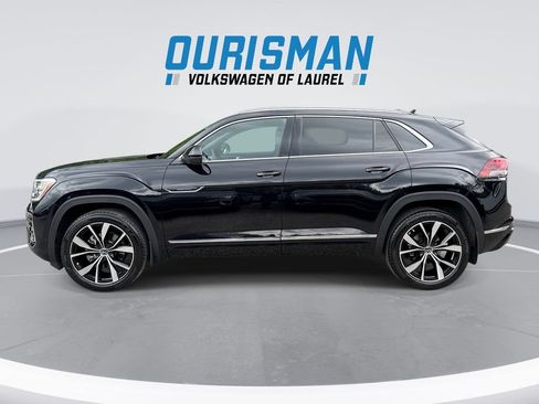 Used 2024 Volkswagen Atlas Cross Sport SEL Premium R-Line AWD/4WD image 5