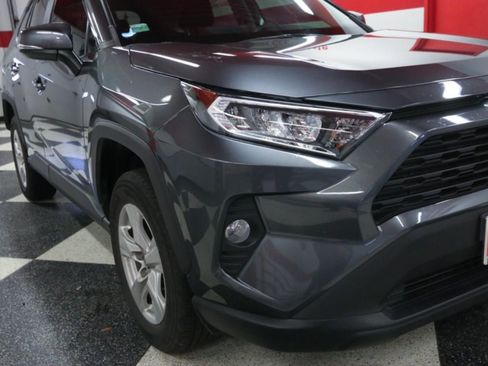 Used 2021 Toyota RAV4 XLE AWD/4WD image 38