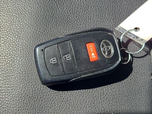 Used 2024 Toyota Tacoma SR image 30