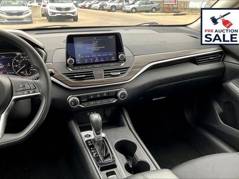 Used 2025 Nissan Altima 2.5 SV AWD/4WD image 6
