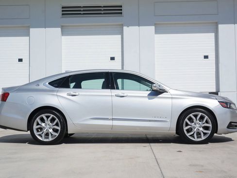 Used 2017 Chevrolet Impala Premier FWD image 13