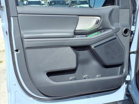 New 2026 Ford Expedition Active image 21