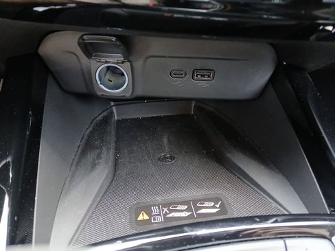 Used 2026 Chevrolet Trax RS w/ Sunroof Package FWD image 85