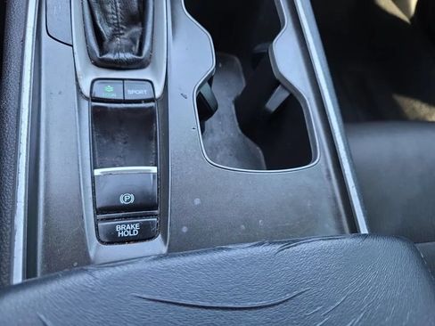 Used 2018 Honda Accord Sport image 33