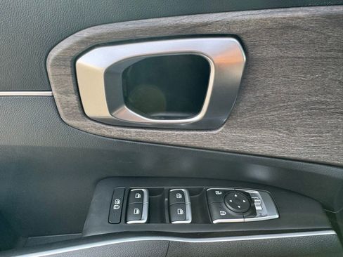 Used 2023 Kia Sorento X-Line EX image 17
