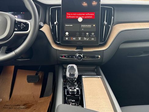 New 2026 Volvo XC60 B5 Plus w/ Climate Package image 14