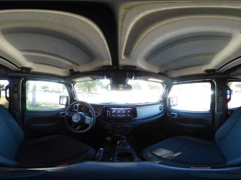 Used 2025 Jeep Wrangler Unlimited Sport AWD/4WD image 42