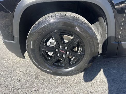 Used 2023 GMC Acadia AT4 w/ Technology Package image 10