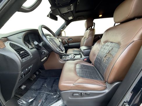 Used 2019 Nissan Armada Platinum w/ Captain's Chairs Package AWD/4WD image 9