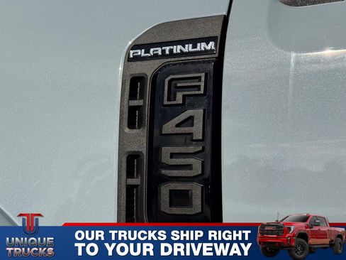 Used 2025 Ford F450 Platinum image 11