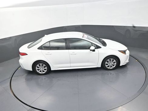 Used 2024 Toyota Corolla LE FWD image 29