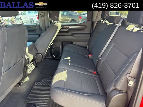 Certified 2022 Chevrolet Silverado 1500 LT AWD/4WD image 4