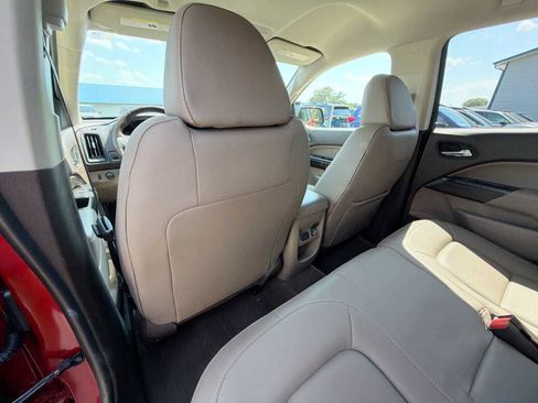 Used 2015 GMC Canyon SLT AWD/4WD image 15