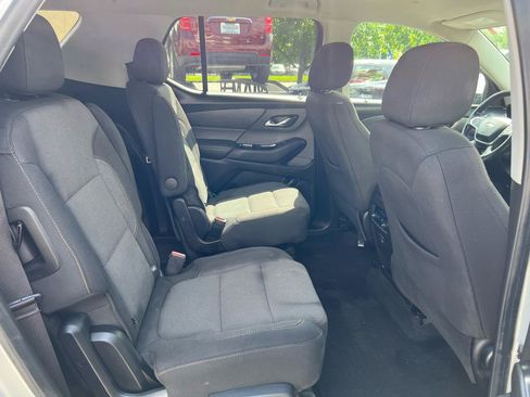 Used 2019 Chevrolet Traverse LT w/ LPO, Floor Liner Package AWD/4WD image 14