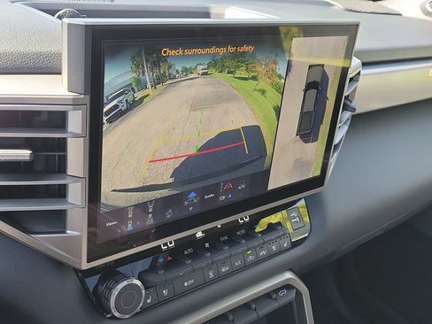 New 2026 Toyota Tundra Limited AWD/4WD image 15