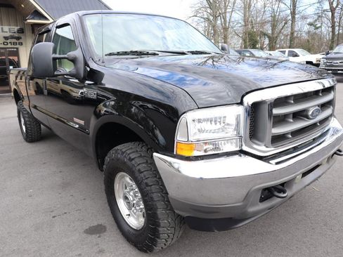 Used 2004 Ford F250 Lariat image 3